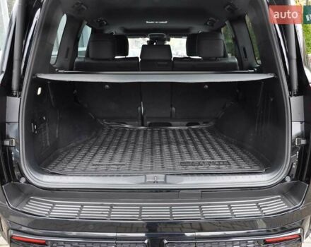 Черный Тойота Ленд Крузер, объемом двигателя 3.3 л и пробегом 28 тыс. км за 89900 $, фото 5 на Automoto.ua