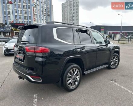 Черный Тойота Ленд Крузер, объемом двигателя 3.35 л и пробегом 19 тыс. км за 88700 $, фото 7 на Automoto.ua