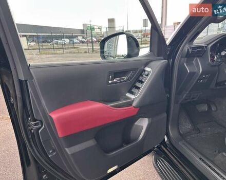 Черный Тойота Ленд Крузер, объемом двигателя 3.35 л и пробегом 19 тыс. км за 88700 $, фото 29 на Automoto.ua