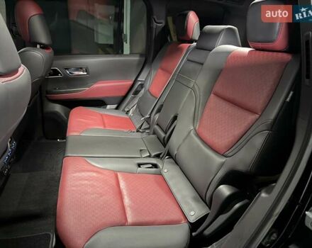 Черный Тойота Ленд Крузер, объемом двигателя 3.35 л и пробегом 13 тыс. км за 87000 $, фото 28 на Automoto.ua