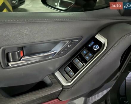 Черный Тойота Ленд Крузер, объемом двигателя 3.35 л и пробегом 13 тыс. км за 87000 $, фото 22 на Automoto.ua