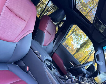 Черный Тойота Ленд Крузер, объемом двигателя 3.35 л и пробегом 24 тыс. км за 83700 $, фото 21 на Automoto.ua