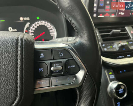 Черный Тойота Ленд Крузер, объемом двигателя 3.35 л и пробегом 79 тыс. км за 88499 $, фото 37 на Automoto.ua