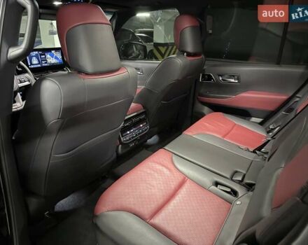 Черный Тойота Ленд Крузер, объемом двигателя 3.35 л и пробегом 13 тыс. км за 87000 $, фото 27 на Automoto.ua