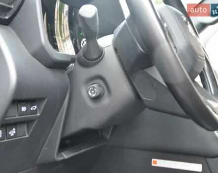 Черный Тойота Ленд Крузер, объемом двигателя 3.3 л и пробегом 28 тыс. км за 89900 $, фото 30 на Automoto.ua