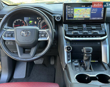 Черный Тойота Ленд Крузер, объемом двигателя 3.35 л и пробегом 24 тыс. км за 83700 $, фото 19 на Automoto.ua