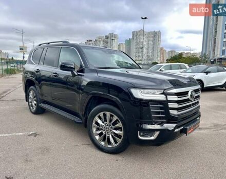 Черный Тойота Ленд Крузер, объемом двигателя 3.35 л и пробегом 19 тыс. км за 88700 $, фото 11 на Automoto.ua