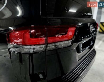 Черный Тойота Ленд Крузер, объемом двигателя 3.35 л и пробегом 13 тыс. км за 87000 $, фото 10 на Automoto.ua