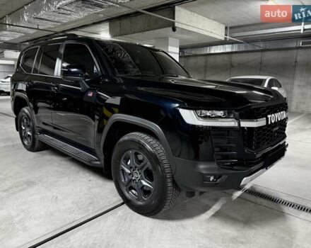 Черный Тойота Ленд Крузер, объемом двигателя 3.35 л и пробегом 13 тыс. км за 87000 $, фото 15 на Automoto.ua