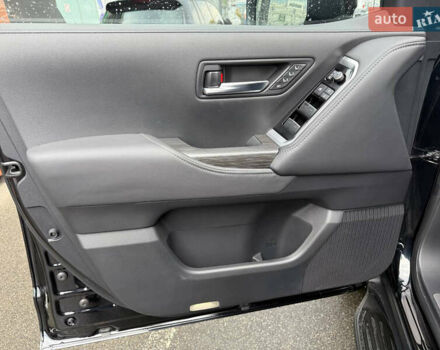 Черный Тойота Ленд Крузер, объемом двигателя 3.45 л и пробегом 65 тыс. км за 72500 $, фото 35 на Automoto.ua