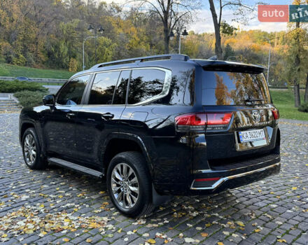 Черный Тойота Ленд Крузер, объемом двигателя 3.35 л и пробегом 24 тыс. км за 83700 $, фото 5 на Automoto.ua