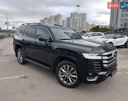 Чорний Тойота Ленд Крузер, об'ємом двигуна 3.35 л та пробігом 31 тис. км за 87700 $, фото 4 на Automoto.ua