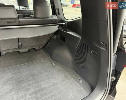 Черный Тойота Ленд Крузер, объемом двигателя 3.45 л и пробегом 65 тыс. км за 72500 $, фото 20 на Automoto.ua