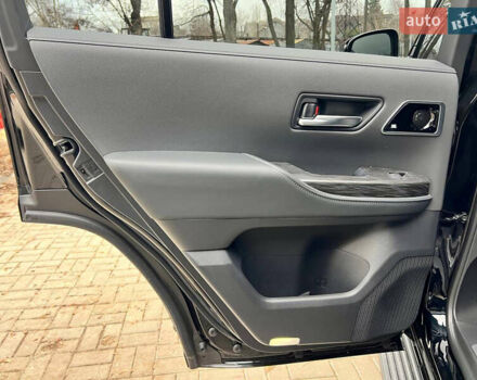 Чорний Тойота Ленд Крузер, об'ємом двигуна 3.3 л та пробігом 7 тис. км за 98500 $, фото 27 на Automoto.ua