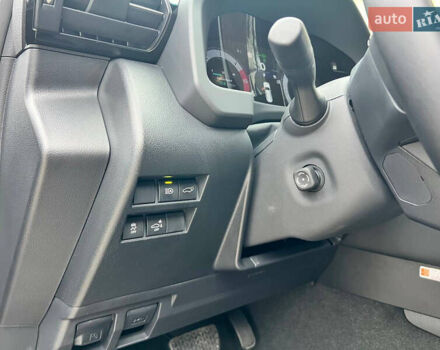 Чорний Тойота Ленд Крузер, об'ємом двигуна 3.3 л та пробігом 7 тис. км за 98500 $, фото 25 на Automoto.ua