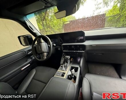 Черный Тойота Ленд Крузер, объемом двигателя 2.8 л и пробегом 8 тыс. км за 75000 $, фото 1 на Automoto.ua