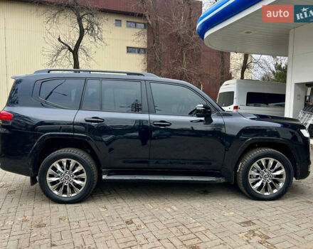 Чорний Тойота Ленд Крузер, об'ємом двигуна 3.3 л та пробігом 7 тис. км за 98500 $, фото 8 на Automoto.ua