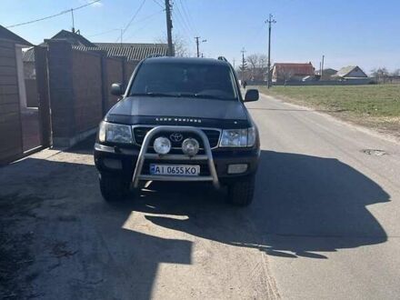 Тойота Ленд Крузер 2000 в Вышгороде на Automoto.ua Черный Тойота Ленд Крузер, объемом двигателя 4.7 л и пробегом 452 тыс. км за 12000 $, фото 1 на Automoto.ua