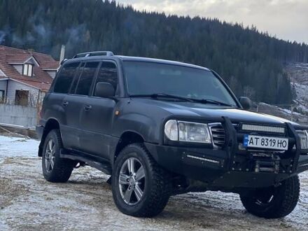 Тойота Ленд Крузер 2003 у Чернівцях на Automoto.ua Чорний Тойота Ленд Крузер, об'ємом двигуна 4.2 л та пробігом 400 тис. км за 12200 $, фото 1 на Automoto.ua
