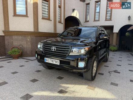 Тойота Ленд Крузер 2007 у Тячеве на Automoto.ua Чорний Тойота Ленд Крузер, об'ємом двигуна 4.7 л та пробігом 271 тис. км за 21900 $, фото 1 на Automoto.ua