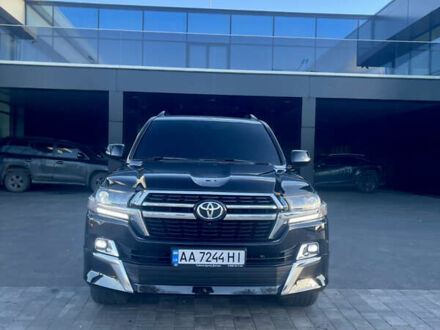 Чорний Тойота Ленд Крузер, об'ємом двигуна 4.66 л та пробігом 257 тис. км за 29999 $, фото 1 на Automoto.ua