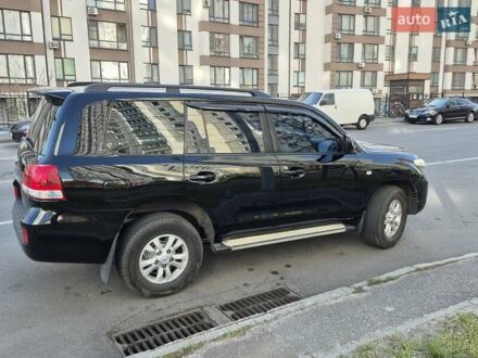Тойота Ленд Крузер 2008 у Києві на Automoto.ua Чорний Тойота Ленд Крузер, об'ємом двигуна 3.96 л та пробігом 333 тис. км за 19999 $, фото 1 на Automoto.ua