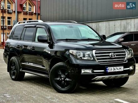 Тойота Ленд Крузер 2011 у Києві на Automoto.ua Чорний Тойота Ленд Крузер, об'ємом двигуна 4.7 л та пробігом 313 тис. км за 26900 $, фото 1 на Automoto.ua