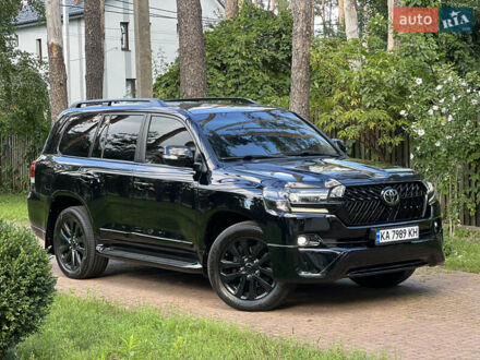 Тойота Ленд Крузер 2015 в Киеве на Automoto.ua Черный Тойота Ленд Крузер, объемом двигателя 4.5 л и пробегом 198 тыс. км за 47900 $, фото 1 на Automoto.ua