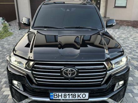 Черный Тойота Ленд Крузер, объемом двигателя 4.46 л и пробегом 181 тыс. км за 51500 $, фото 1 на Automoto.ua