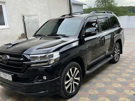 Тойота Ленд Крузер 2018 в Жовкве на Automoto.ua Черный Тойота Ленд Крузер, объемом двигателя 4.46 л и пробегом 225 тыс. км за 60000 $, фото 1 на Automoto.ua