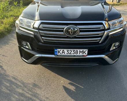 Черный Тойота Ленд Крузер, объемом двигателя 4.46 л и пробегом 260 тыс. км за 50000 $, фото 1 на Automoto.ua