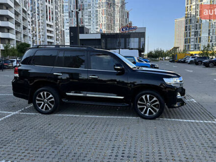 Черный Тойота Ленд Крузер, объемом двигателя 4.46 л и пробегом 75 тыс. км за 59000 $, фото 1 на Automoto.ua
