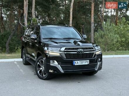 Тойота Ленд Крузер 2020 у Києві на Automoto.ua Чорний Тойота Ленд Крузер, об'ємом двигуна 4.46 л та пробігом 43 тис. км за 79500 $, фото 1 на Automoto.ua