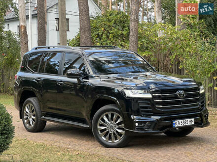Тойота Ленд Крузер 2021 у Києві на Automoto.ua Чорний Тойота Ленд Крузер, об'ємом двигуна 3.5 л та пробігом 124 тис. км за 72900 $, фото 1 на Automoto.ua