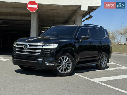 Черный Тойота Ленд Крузер, объемом двигателя 3.3 л и пробегом 75 тыс. км за 85000 $, фото 1 на Automoto.ua