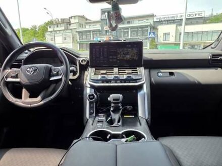 Тойота Ленд Крузер 2022 в Киеве на Automoto.ua Черный Тойота Ленд Крузер, объемом двигателя 3.35 л и пробегом 23 тыс. км за 87000 $, фото 1 на Automoto.ua
