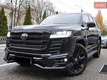 Черный Тойота Ленд Крузер, объемом двигателя 3.3 л и пробегом 28 тыс. км за 89900 $, фото 1 на Automoto.ua