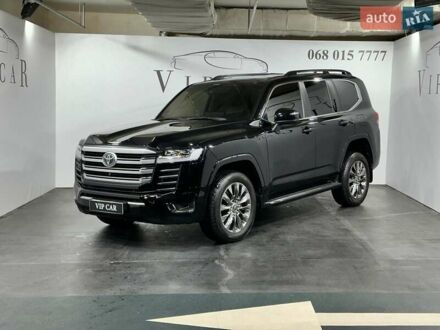 Тойота Ленд Крузер 2023 у Києві на Automoto.ua Чорний Тойота Ленд Крузер, об'ємом двигуна 3.3 л та пробігом 30 тис. км за 89999 $, фото 1 на Automoto.ua