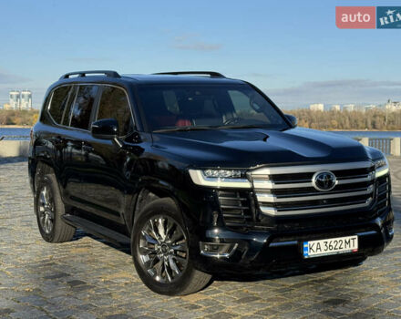 Черный Тойота Ленд Крузер, объемом двигателя 3.35 л и пробегом 24 тыс. км за 83700 $, фото 1 на Automoto.ua