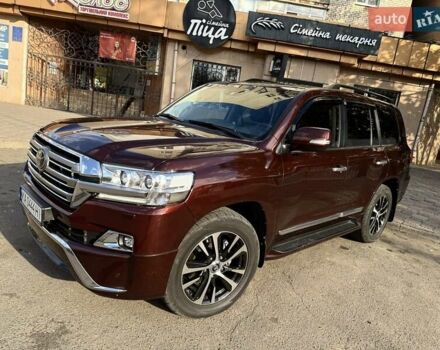Коричневый Тойота Ленд Крузер, объемом двигателя 4.46 л и пробегом 211 тыс. км за 47000 $, фото 2 на Automoto.ua
