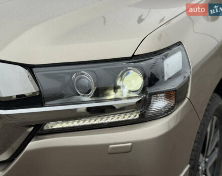 Коричневый Тойота Ленд Крузер, объемом двигателя 4.46 л и пробегом 250 тыс. км за 53000 $, фото 2 на Automoto.ua