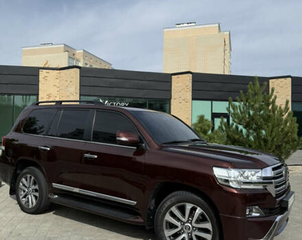 Коричневый Тойота Ленд Крузер, объемом двигателя 4.46 л и пробегом 160 тыс. км за 57000 $, фото 4 на Automoto.ua