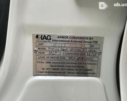 Тойота Ленд Крузер, об'ємом двигуна 0 л та пробігом 30 тис. км за 130000 $, фото 24 на Automoto.ua