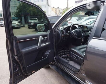 Тойота Ленд Крузер, об'ємом двигуна 4.5 л та пробігом 134 тис. км за 43000 $, фото 15 на Automoto.ua