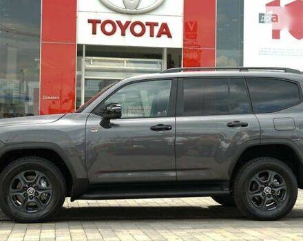 Тойота Ленд Крузер, об'ємом двигуна 3.3 л та пробігом 22 тис. км за 88504 $, фото 2 на Automoto.ua