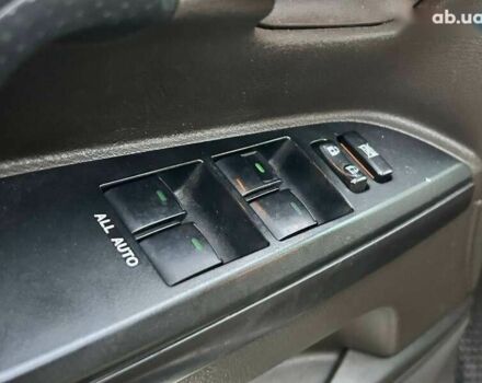 Тойота Ленд Крузер, объемом двигателя 4.7 л и пробегом 204 тыс. км за 24300 $, фото 12 на Automoto.ua