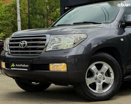 Тойота Ленд Крузер, объемом двигателя 4.5 л и пробегом 244 тыс. км за 25999 $, фото 5 на Automoto.ua