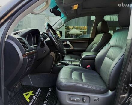 Тойота Ленд Крузер, объемом двигателя 4.5 л и пробегом 244 тыс. км за 24999 $, фото 27 на Automoto.ua