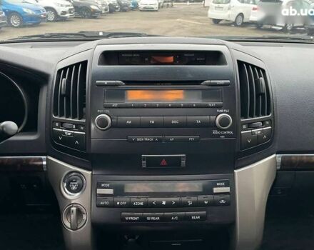 Тойота Ленд Крузер, объемом двигателя 4.5 л и пробегом 275 тыс. км за 22490 $, фото 26 на Automoto.ua