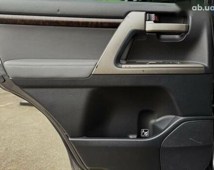 Тойота Ленд Крузер, объемом двигателя 4.5 л и пробегом 244 тыс. км за 25999 $, фото 26 на Automoto.ua